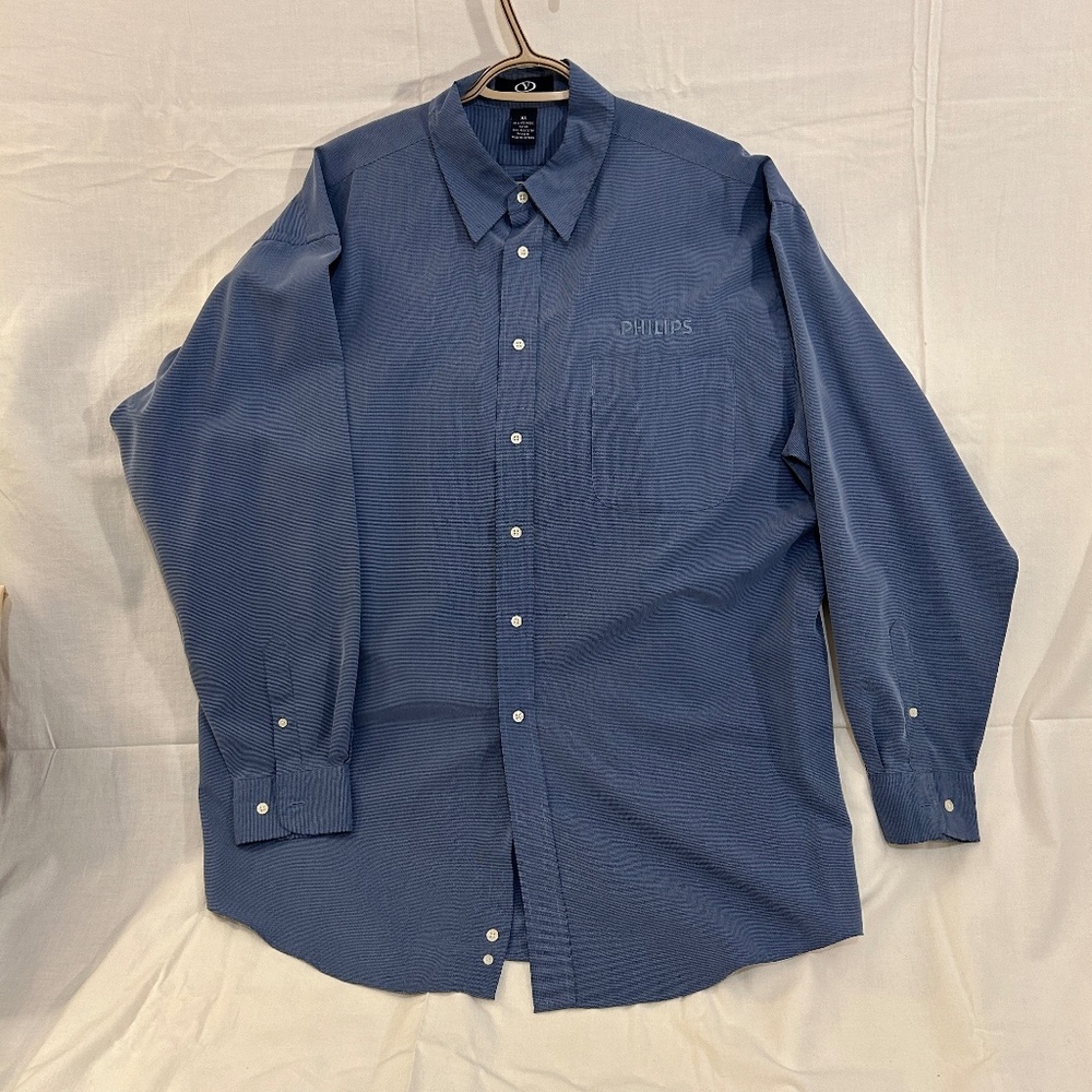 Men's Blue Long Sleeve Button Down Casual Shirt from Vantage Size XL